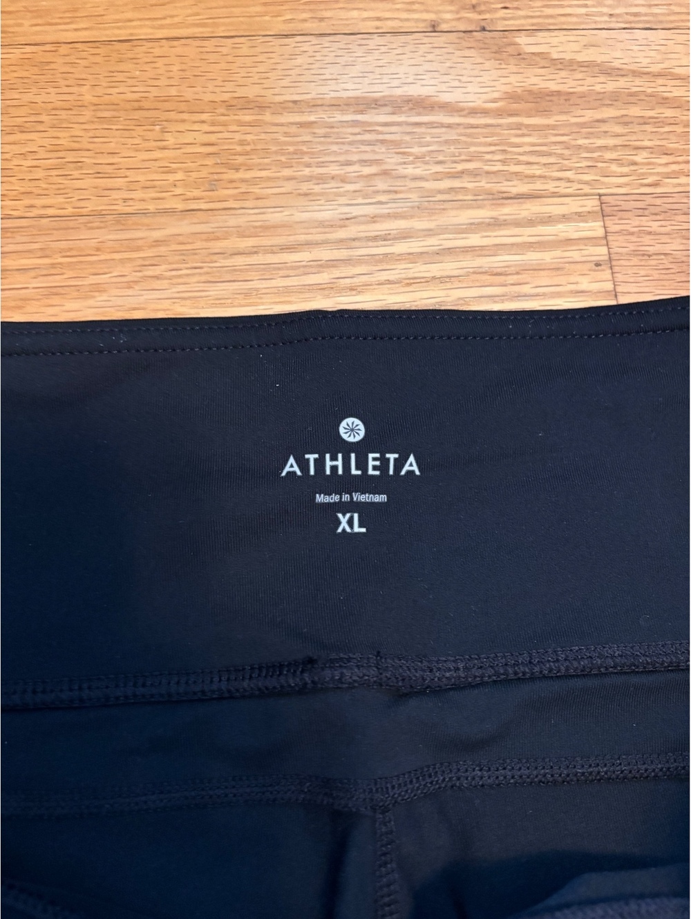 Athleta Black Cropped Yoga Pants XL
